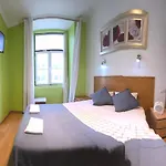 Baixasuites Nocleg ze śniadaniem 3*