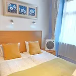 Baixasuites 3*