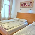 فندق مبيت وإفطار Baixasuites 3*