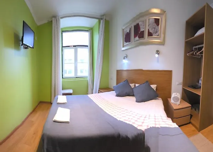 Baixasuites Bed & Breakfast 3*